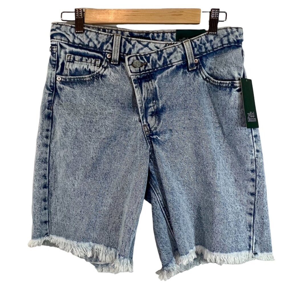 Wild Fable NWT Jean Shorts Blue High Rise Bermuda Raw Hem High Rise‎ Size 4 - Picture 5 of 9